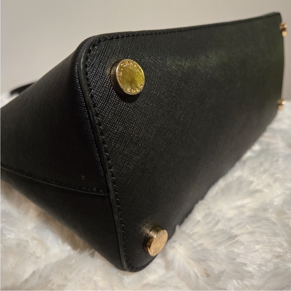 Michael Kors Cindy Large Black Leather Dome Satchel Bag - Like New - Picture 9 of 12